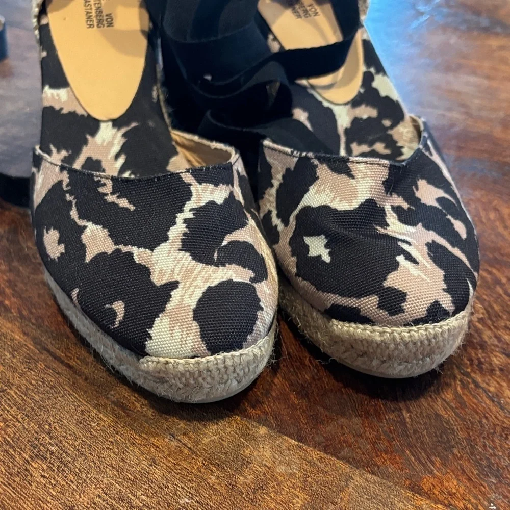 Diane von Furstenberg X Castaner Espadrille Wedge Sandals Black and Tan